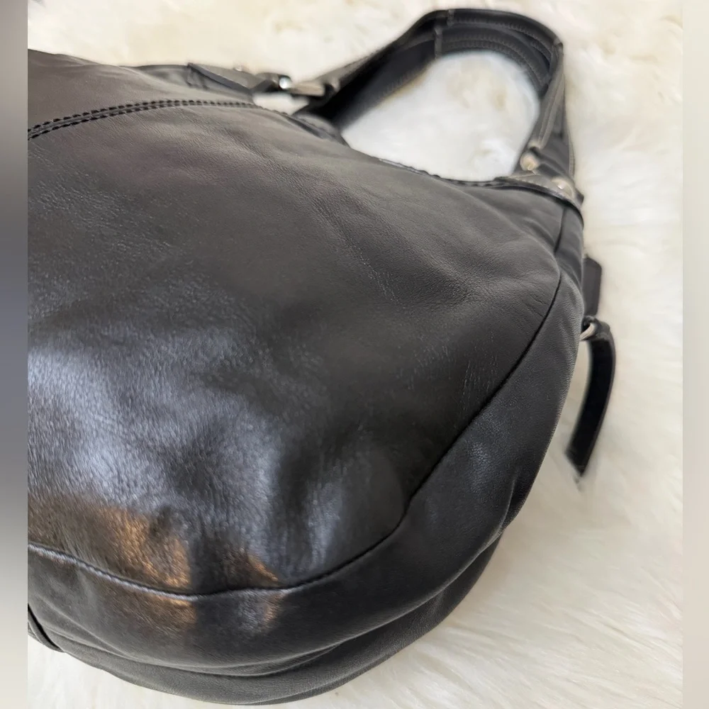 Coach shoulder bag